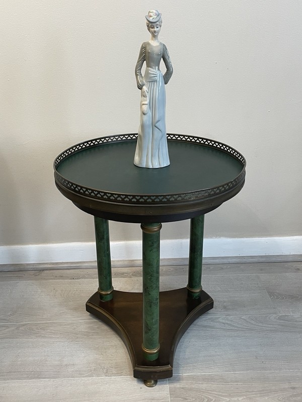 VTG Theodore Alexander Round Side Table Brass Heart Filigree Essential TA Rare