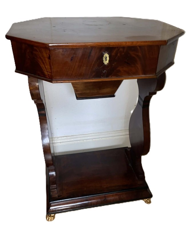 Antique Biedermeier Mahogany Sewing Table c.1825–1830 gallery