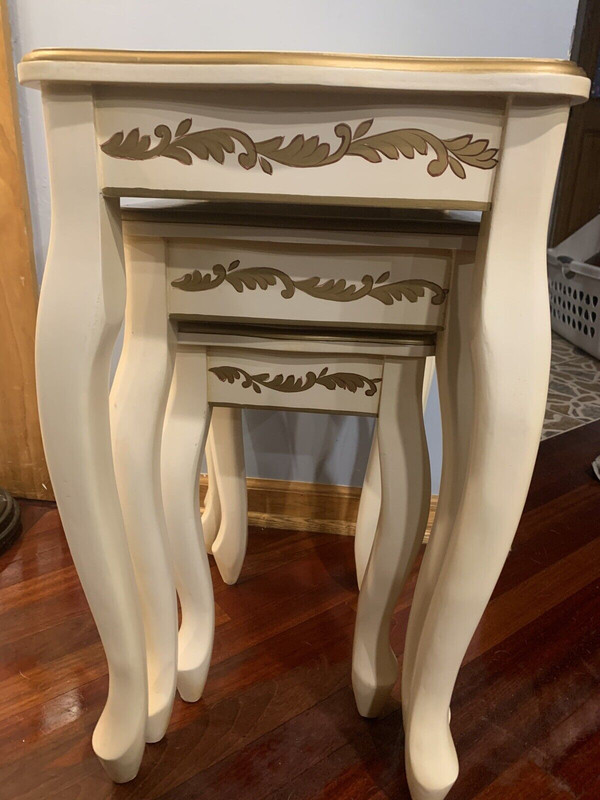 3 Piece Vintage Nesting Tables Cream & Gold Traditional Mid Century Modern gallery