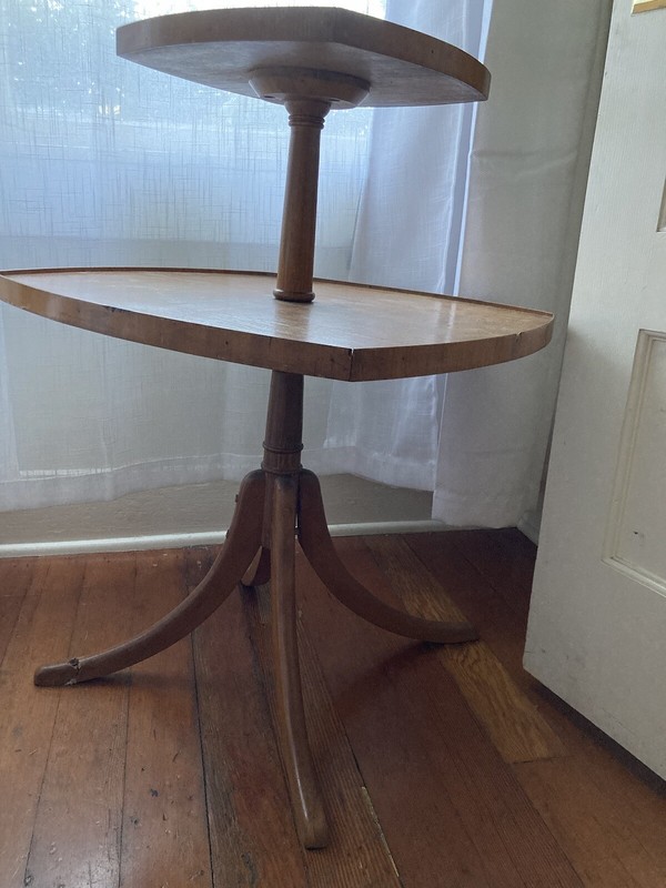 Vintage MCM Mid Century Modern Rounded square Two Tiered Table gallery
