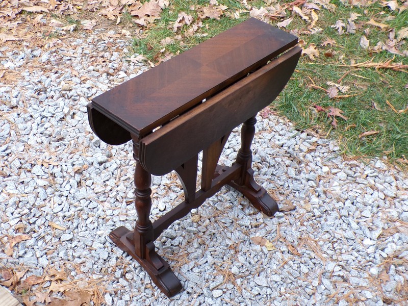 Vintage Small Art Deco Drop Leaf Walnut Accent Side Table gallery