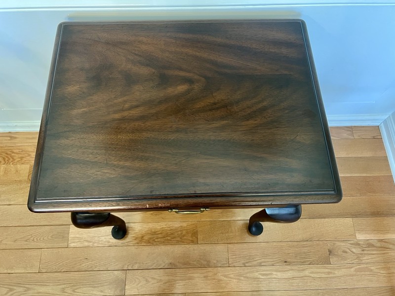 Henkel Harris Queen Anne Side Table Mahogony gallery