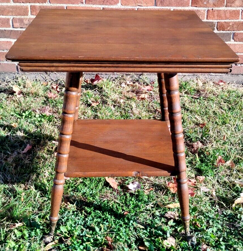 Antique Victorian Parlor Lamp Table w/Shelf Turned Legs & Glass Ball Claw Feet