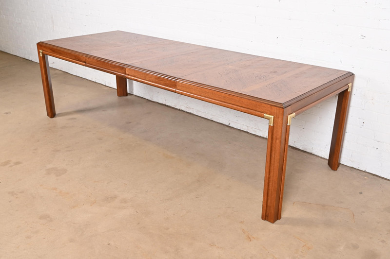 Drexel Heritage Mid-Century Hollywood Regency Walnut Extension Dining Table