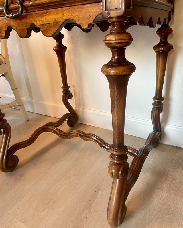 Theodore Alexander Walnut + Leather Top Side Accent Table William + Mary Style gallery