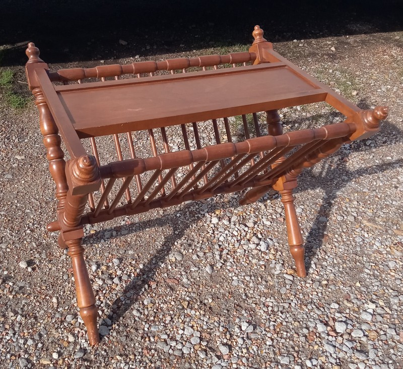 Mid Century Ethan Allen Magazine Rack Table / End Table (RP-EA95)