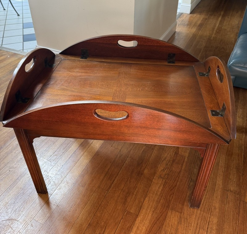 Vintage Chippendale Style Mahogany Butler’s Coffee Table