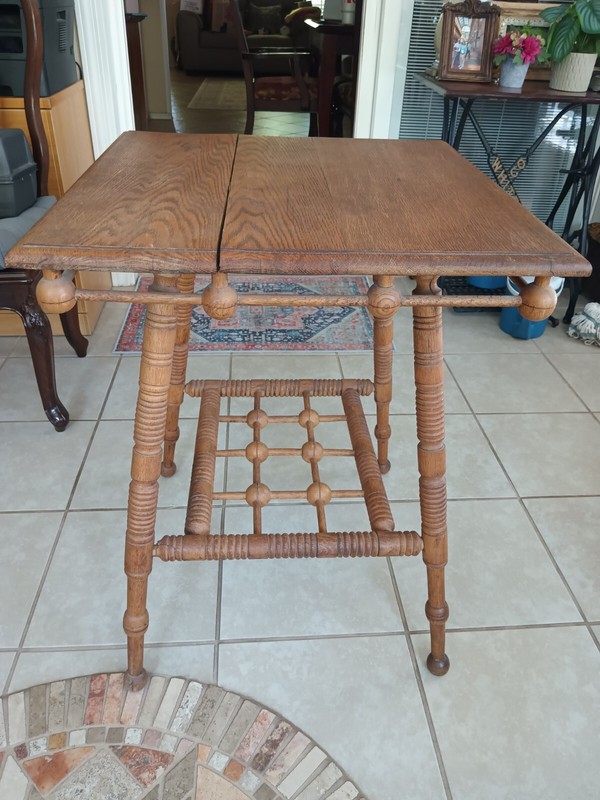 Antique Victorian Stick & Ball Arts & Crafts Oak Parlor Lamp Table c.1920