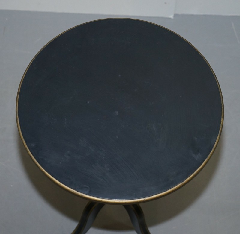 LAMP SIDE END TABLE WITH EBONISED BLACK FRAMES AND GOLD GILT WOOD DETAILING gallery