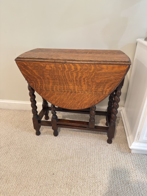 Antique English Table Drop Leaf Gateleg Barley Twist Oak Oval c. 1920-30s gallery