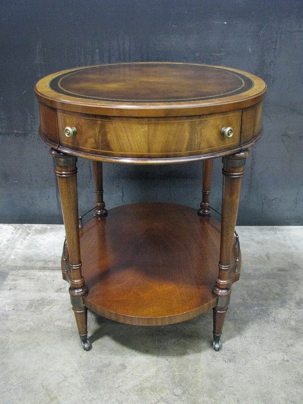 Vintage Weiman Furniture Oval Mahogany Lamp Table With Gilt-Stamped Leather Top
