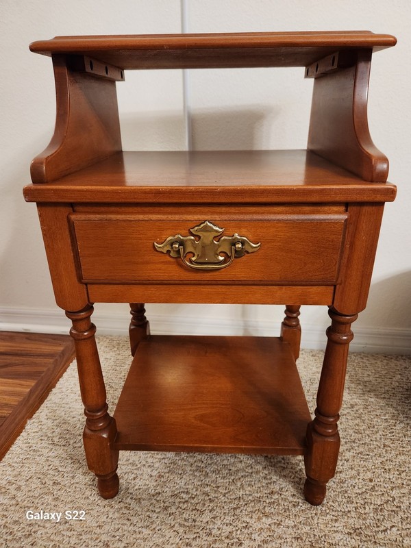 Heywood Wakefield Priscilla Mid Century Modern Side or End Table LOCAL PICKUP