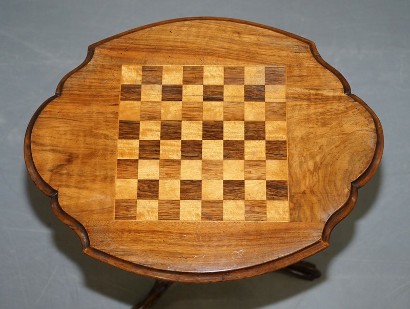 VICTORIAN 1880 WALNUT & MAHOGANY MARQUETRY INLAID CHESS GAMES TABLE ORNATE LEGS gallery