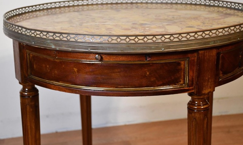 1910s Antique French Louis XVI Mahogany & Marble top Round Center / side Table gallery