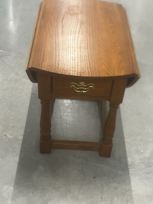 Vintage Hammary Drop-Leaf Gateleg Table Beautiful gallery
