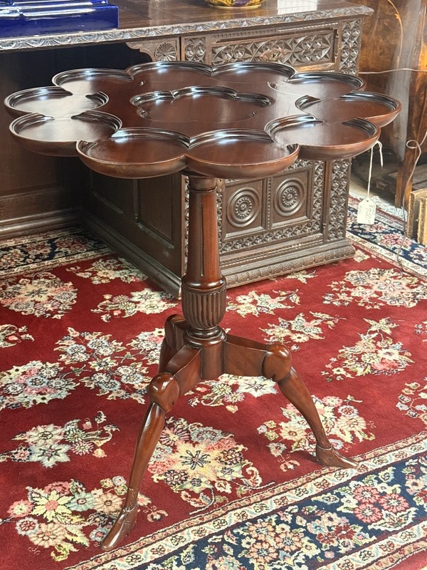 Vintage Mahogany Pie Crust Tea Table Tilt top Carved Occasional Table gallery