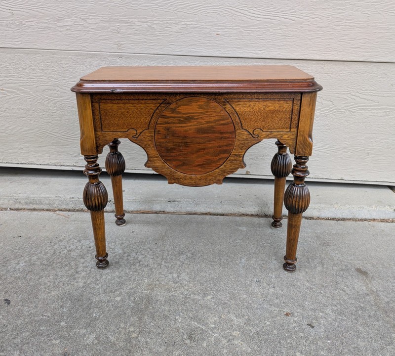 Vintage 1930s English Jacobean Revival Tudor Side Radio Table Spindle Legs V46 gallery