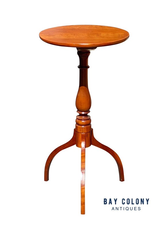 FEDERAL STYLE NEW ENGLAND CHERRY CANDLESTAND WITH RARE TRIPOD SPIDER LEGS gallery