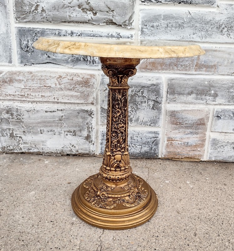 Vintage Carter/Glenn Gold Faux Stone Hollywood Regency Scalloped Round End Table