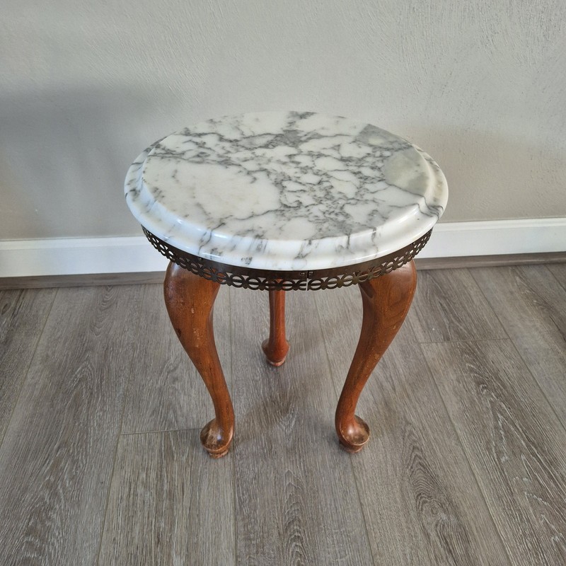 Vintage Marble Top Accent Side Table 17” Tall Brass Gallery Ornate Legs gallery