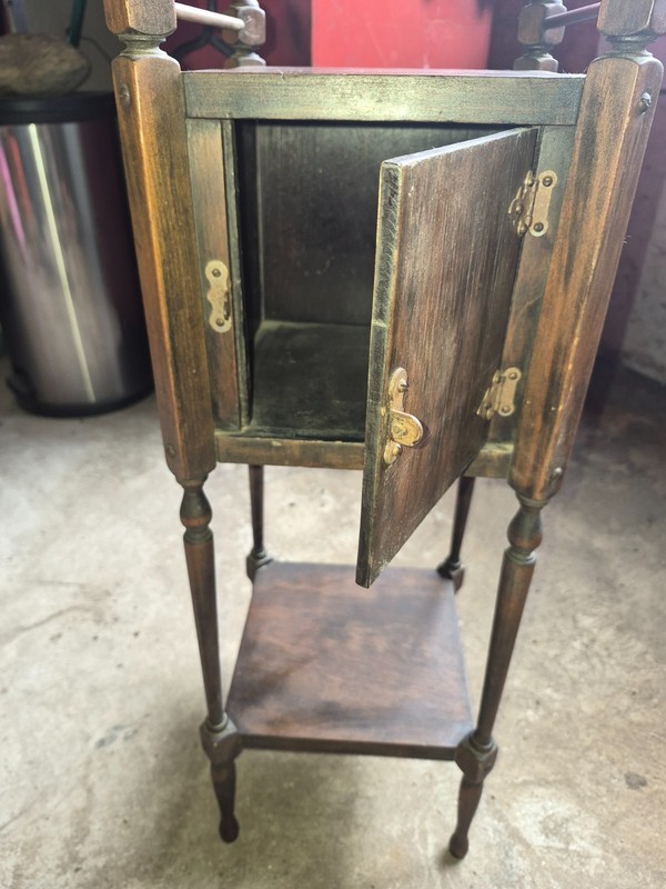 Vintage Charming Phone Table gallery