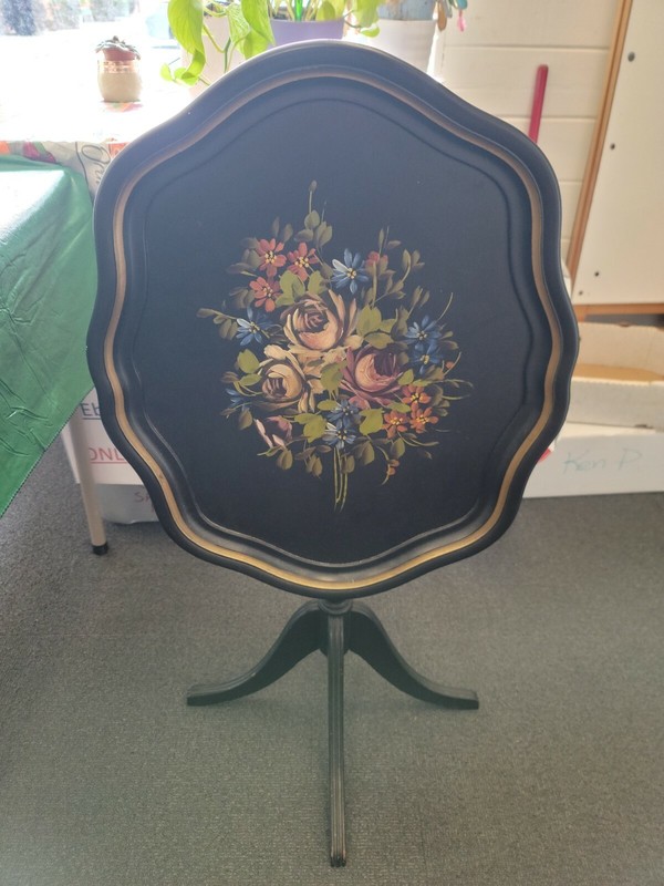 Vintage Tilt Top Side Table Replica 24″ tall