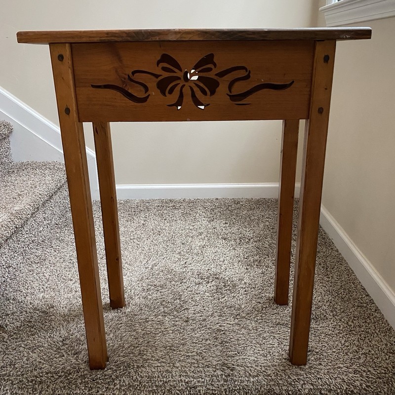 Cottagecore Rustic Country Wooden Side/Accent Table With Cute Cutout Bow Design