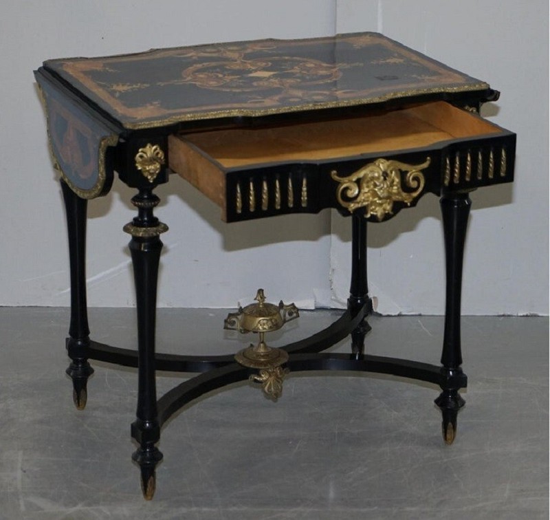 19th Century Louis Philippe Ebonised Marquetry Inlaid Bronze Extending Table gallery