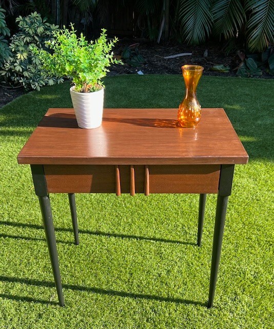 Vintage 1960's Mahagony Writing Desk/Accent Table