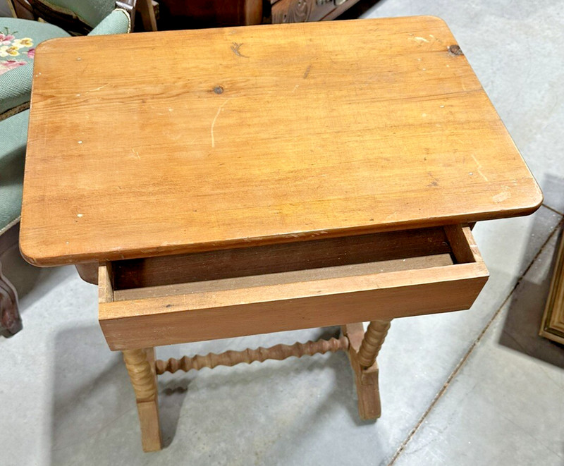 Antique Bobbin Legged 1 Drawer Side Table gallery