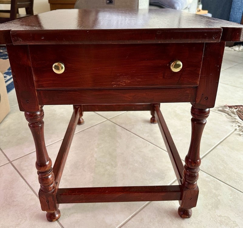 Lane American Folk Art Licensed Reproduction Antique Wood Side Table w/ Drawer