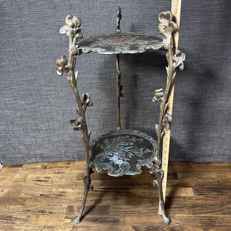 ANTIQUE ART NOUVEAU 2-TIER FLORAL ORNATE CAST BRASS PLANT STAND TABLE 28"