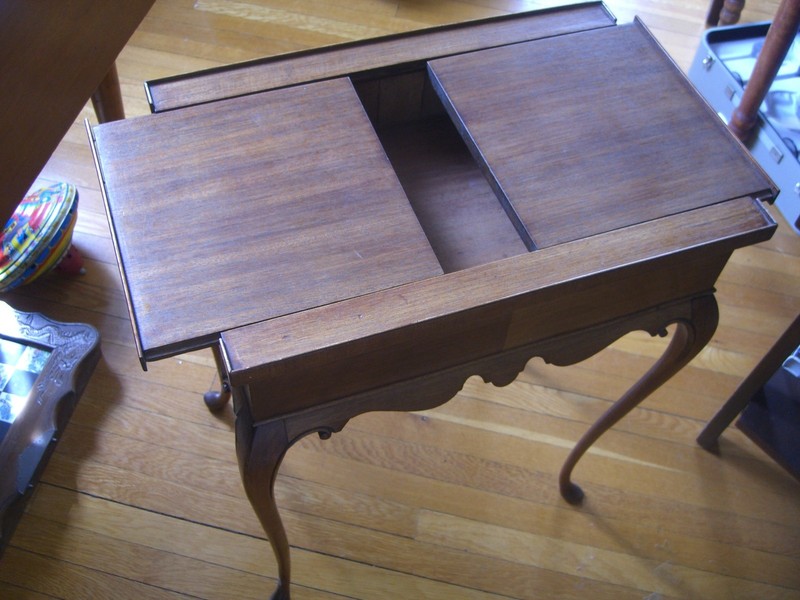 Antique New England Cherry wood Queen Anne Tea Table w/Hideaway Drawer c.19c gallery