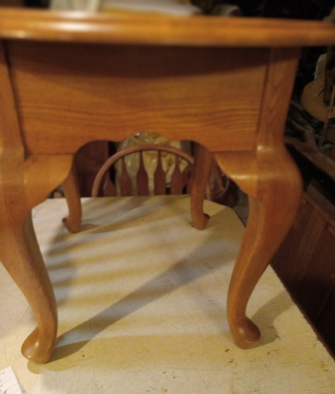 Solid Oak End Table / Side Table (ET820) gallery