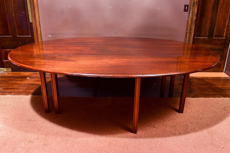 Early 20th Century Large George III Irish Mahogany Oval Wake or Hunt Drop Leaf D gallery