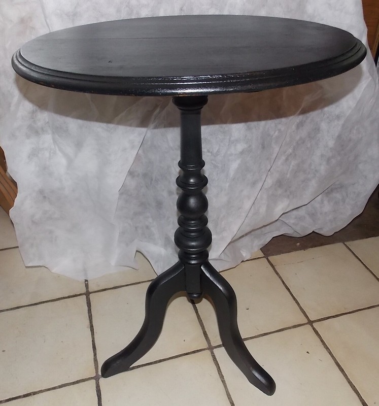 Black Oval Mahogany Lamp Table / Parlor Table (PRT91) gallery