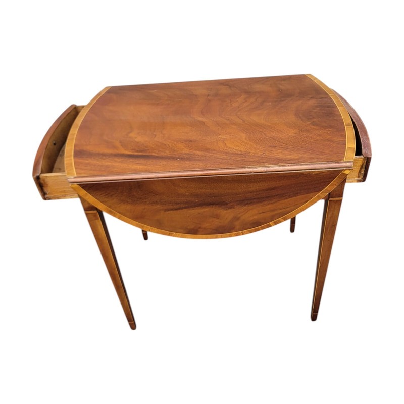 1940s Mahogany Pembroke Table Banded Inlay American Drop Leaf Side Table gallery