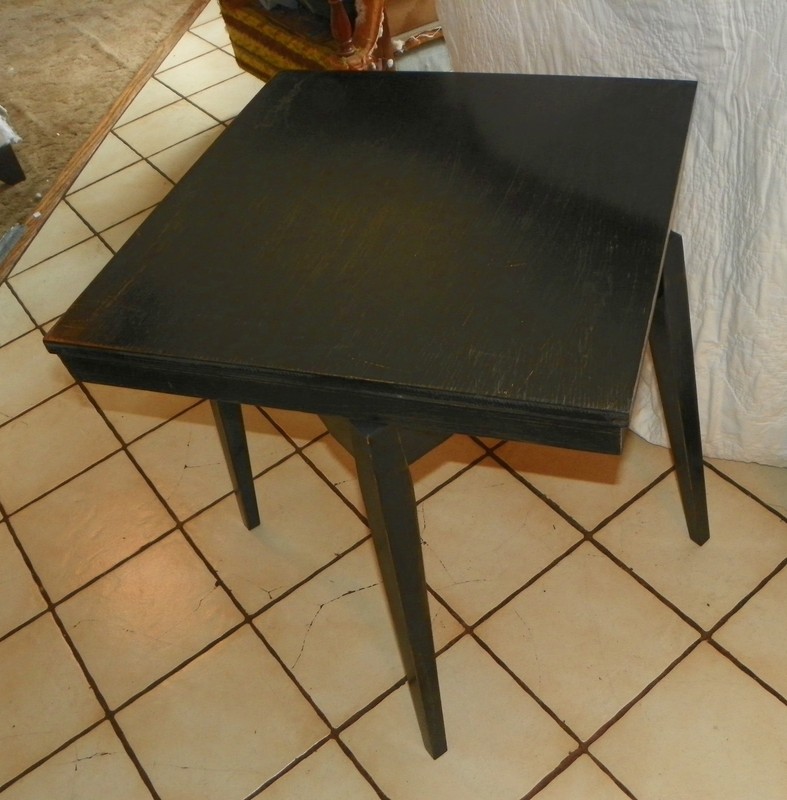 Oak Black Distressed Mid Century Swivel TV Table / End Table (ET43)
