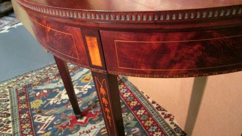 ANTIQUE FEDERAL MAHOGANY CARD TABLE W/BELLFLOWER INLAY & FLUTED EDGE OLD SURFACE gallery