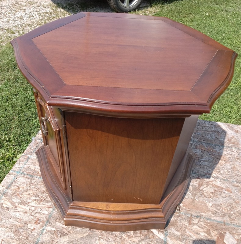 Mid Century Cherry Hexagon End Table (ET630) gallery