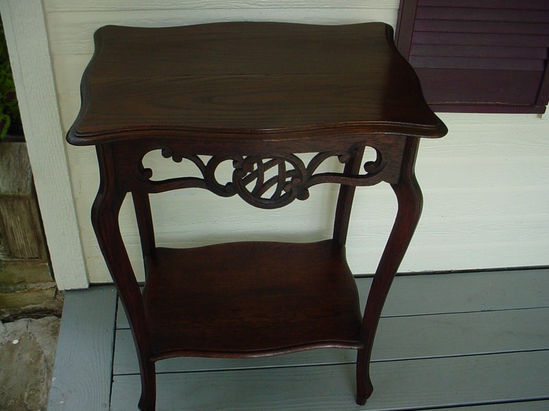 Nice Older Solid European Oak Lamp Side End Bedside Table W/Pierced Carved Skirt gallery