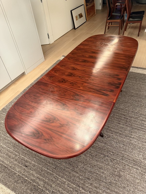 Authentic Danish MCM Rosewood Dining Table w/ 2 Extension Leaves Made in Denmark