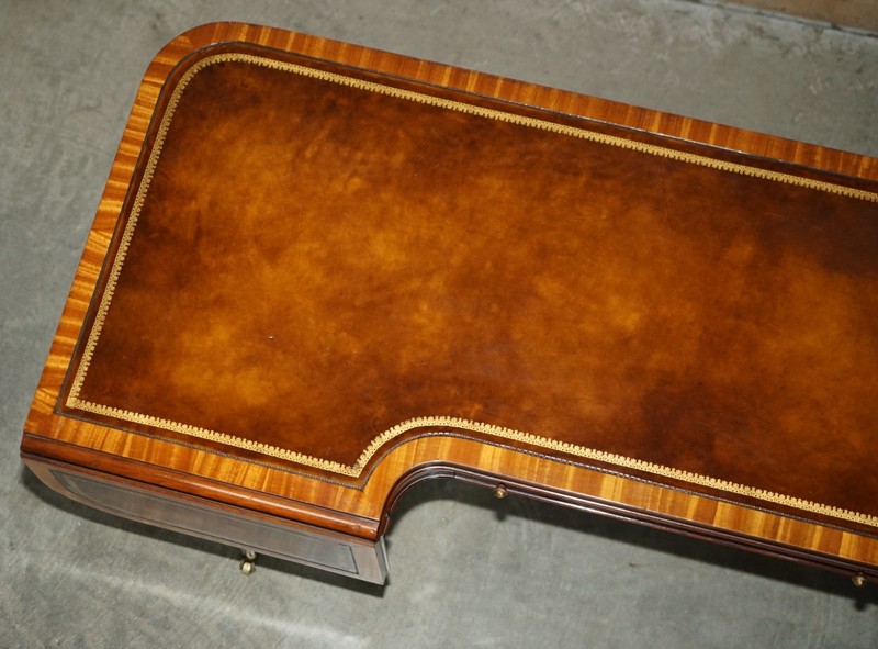 STUNNING HEIRLOOM WEIMAN BROWN LEATHER FLAMED MAHOGANY EXTENDING COFFEE TABLE gallery