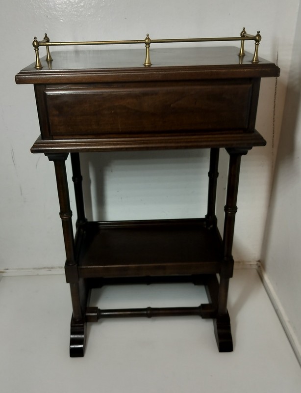 Vintage Ethan Allen Solid Maple Italia Georgian Court Collection Telephone Stand gallery