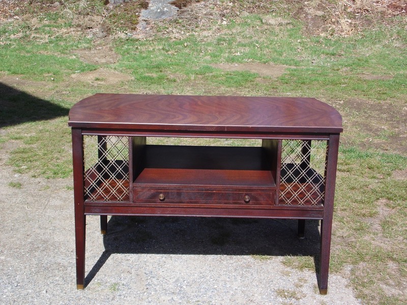 Vintage Columbia Mfg Co. Federal Hepplewhite Style Mahogany Coffee Table