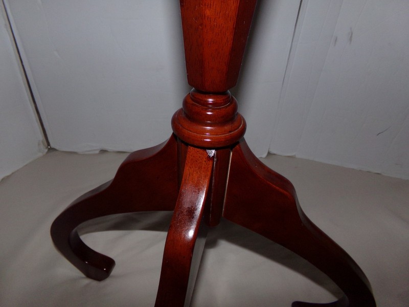 Vintage 1996 The BOMBAY Company Wooden Plant table 22"H gallery