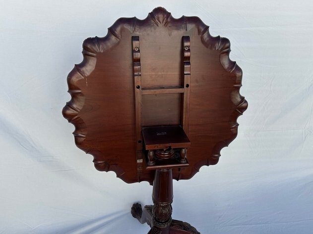 RARE Pie Crust Edge Carved Tilt Top Rotating Elegant Antique Parlor Tea Table gallery