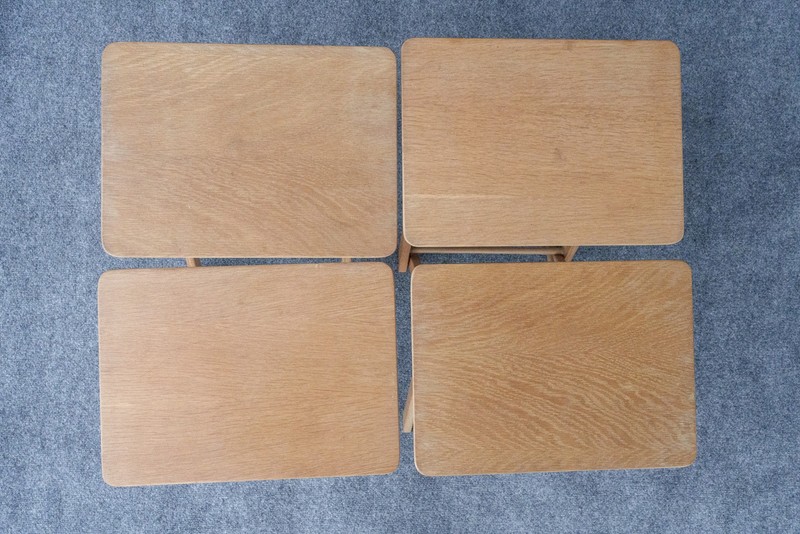 Set of 4 Mid Century Modern Blond Oak Wood TV Trays w/ Stand gallery