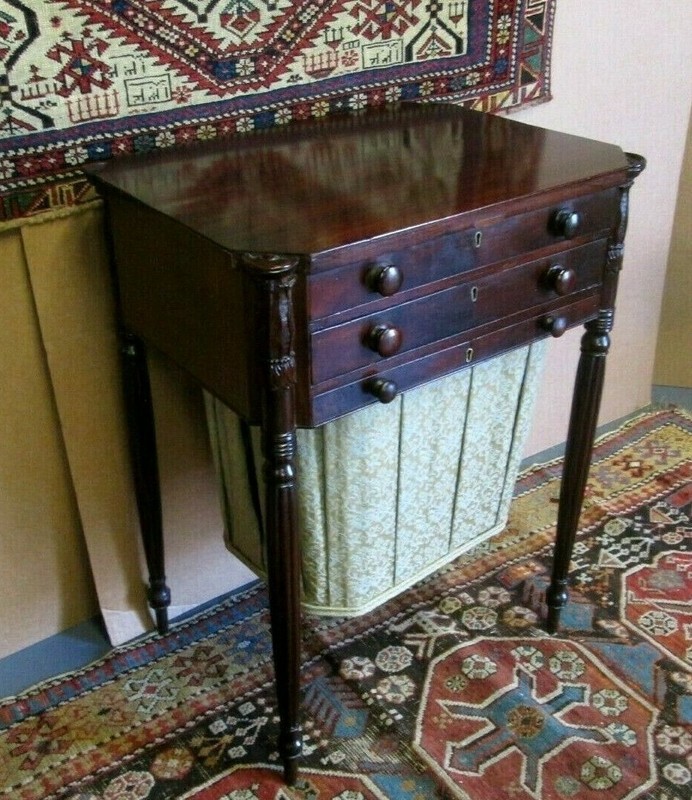 RARE CIRCA 1810 FEDERAL SALEM ANTIQUE STAND ATTRIBUTED TO WILLIAM HOOK BARGAIN !