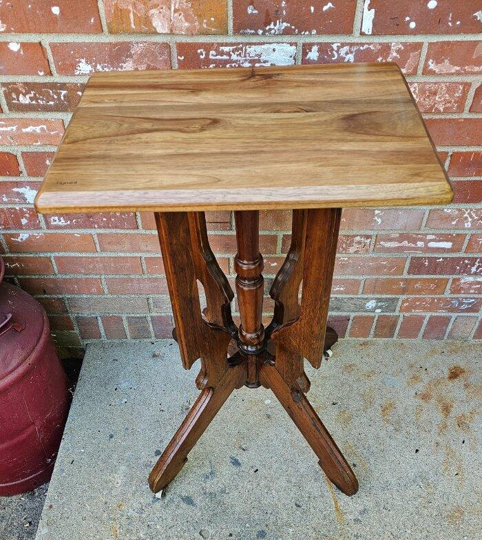 Antique Mahogany Plant Fern Stand Entry Side Table Carved Pedestal Porcelain Whe